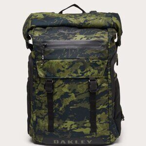 NEW Oakley Road Trip Terrain 25L RC backpack CAMO FOS901338-BFQ Hiking Camping🎒